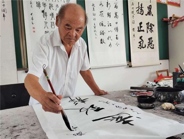 安徽省亳州市臧大春书画未老夕阳